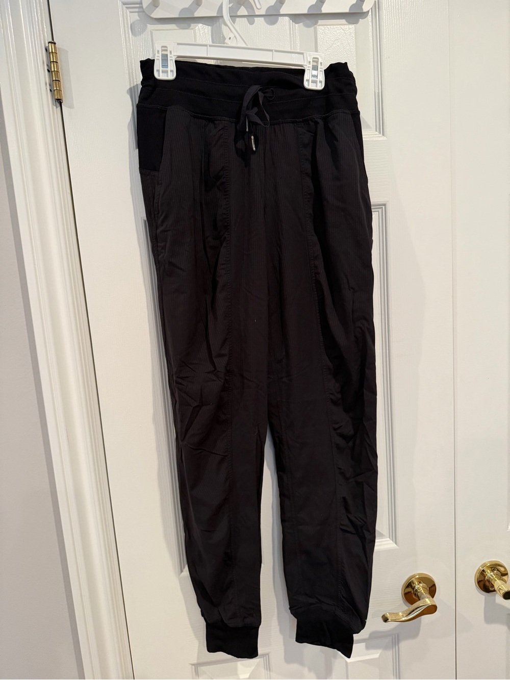 Lululemon Dance Studio Mid-Ruse Jogger (full length)